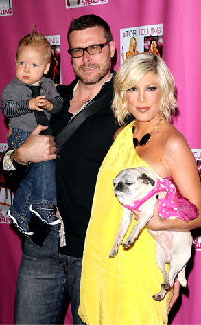 Dean McDermott, Liam McDermott, Tori Spelling, Mimi LaRue Dean McDermott, Liam McDermott, Tori Spelling, Mimi LaRue